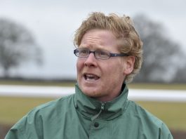 Tom Dascombe trained Mickey won at Wolverhampton, under jockey Richard Kingscote.