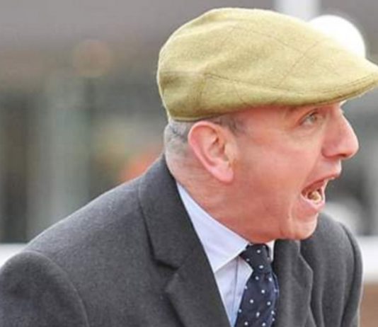 Fergal O'Brien saddles Petite Power at Uttoxeter Midlands Grand National.