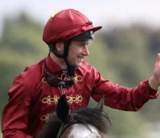 Oisin Murphy rode fromthehorsesmouth.info tip Urban Artist to victory at Newmarket.