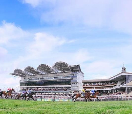 Indie Angel completes 429-1 fromthehorsesmouth.info treble at Newmarket LIGHTNESS TO LAND NEWMARKET WIN UNDER DETTORI