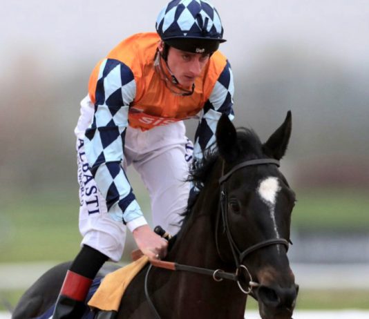 KIRBY GLOBAL ACCLAIM AT KEMPTON PARK Adam Kirby rides Global Acclaim (4.15) and Martineo (7.50) Kempton Park.