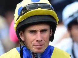 Ryan Moore fine form on board fromthehorsesmouth.info tip Grove Ferry at Lingfield.