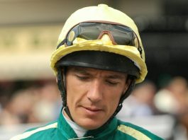 Frankie Dettori rode Kinross to victory in G3 Betway John Of Gaunt Stakes at Haydock.