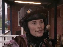 Bridget Andrews rides Too Friendly (2.40) Doncaster.