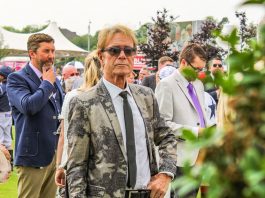 Sir Cliff’s ‘Summer Holiday’ under starters orders!