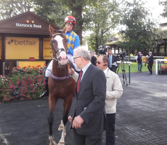 Time For A Toot landing the Betfair each way Edge Handicap - Twitter