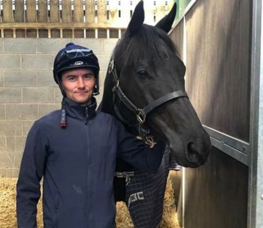 Jockey Danny Tudhope says goodbye to Suedois. Photo courtesy David O'Meara racing