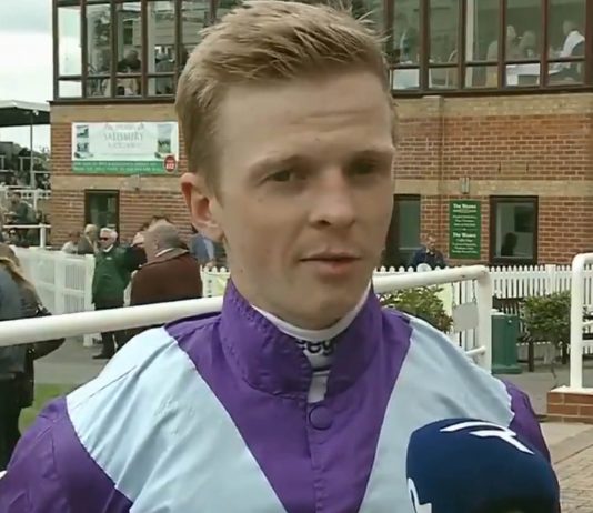 Breath Of Joy for fromthehorsesmouth.info David Probert rides Chipotle (3.40) in Newbury £200,000 Weatherbys Super Sprint.