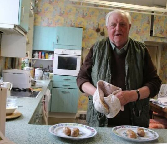 VETERAN MICK, 89, LOOKING FOR CHEF