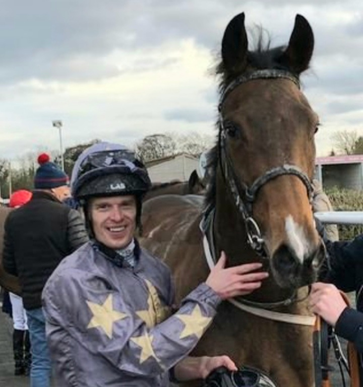 Barry McHugh rides Mamba Wamba in William Hill Listed Trophy at Redcar.