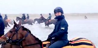 Aintree Grand National winner Tiger Roll enjoys day at the beach