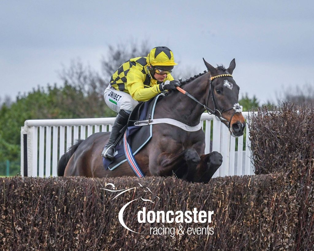 Shishkin cruises to win Grade 2 Lightning Novices' Chase at Doncaster