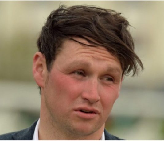 Hobbs-Smarty Wild eyes Warwick Paddy Power Handicap Chase