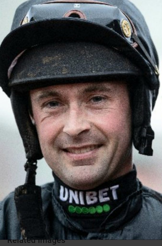 Nico de Boinville rode fromthehorsesmouth.info tip Guardino to victory at Kempton.