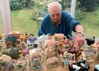 Mick Easterby auctioning tea pots in aid of Yorkshire Air Ambulance.