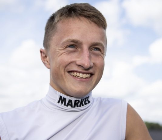 Tom Marquand rode fromthehorsesmouth.info tips Spirit Of Bermuda and Starman to victory at Newmarket.