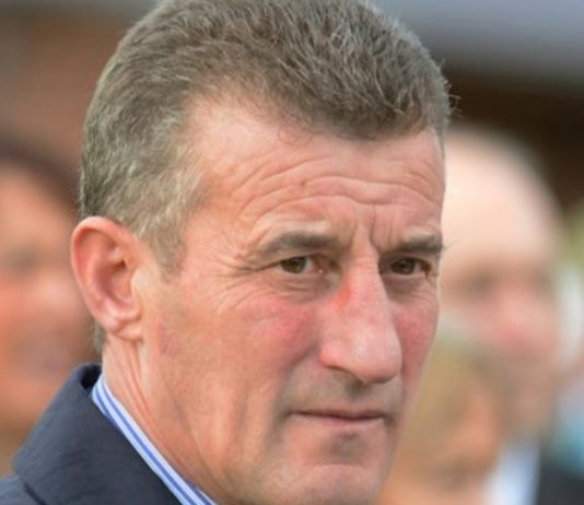 Kevin Ryan trained Bielsa (3.40) revised selection in Ayr Gold Cup.
