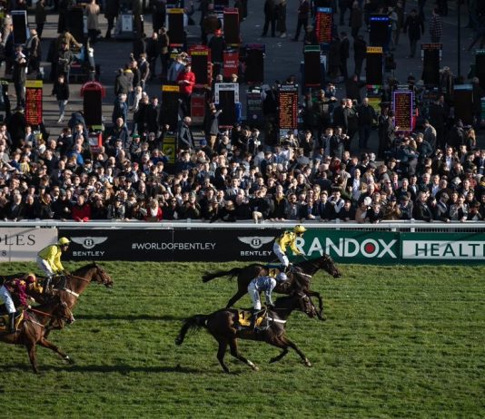 Al Boum Photo via https://twitter.com/RacingPost