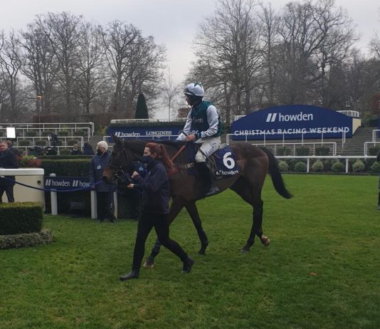 Racing Previews and tips Lingfield Sandown Kempton Venetia Williams trained L'Homme Presse under Charlie Deutsch
