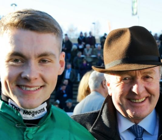 fromthehorsesmouth.info bags a dozen winners Jonjo O'Neill Jr rode Prince Escalus trained by Jonjo O'Neill snr to victory at Hereford.