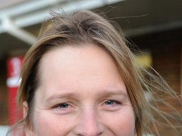 Malakahana, Tarahumara, Dusart fromthehorsesmouth.info flying start Emma Lavelle: Saddled Tarahumara to victory at Chepstow.