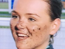 Isabel Williams: Ballinsker Chepstow bet365 victory.